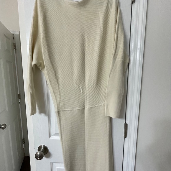 Banana republic cream sweater dress medium - Picture 2 of 2